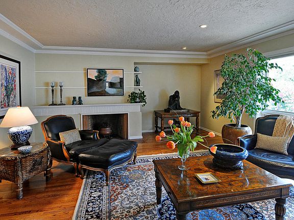 5th image of 1630 N Palmcroft Way SE