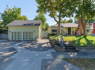 1029 NW Lawnridge Ave, Grants Pass, OR