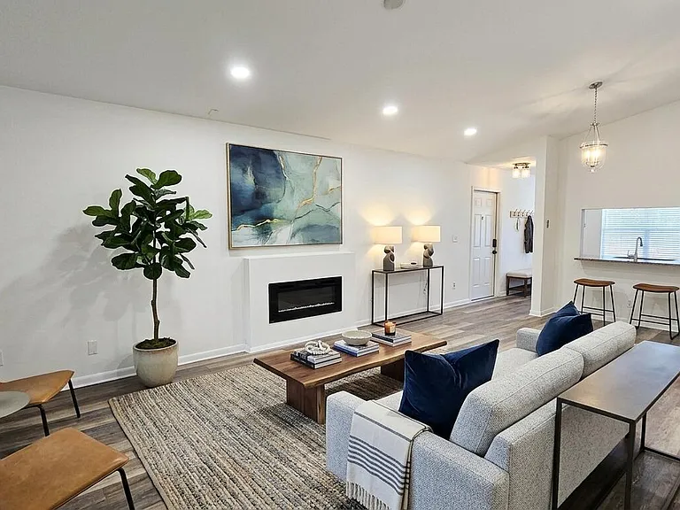 5381 Gene Cir — Photo 3