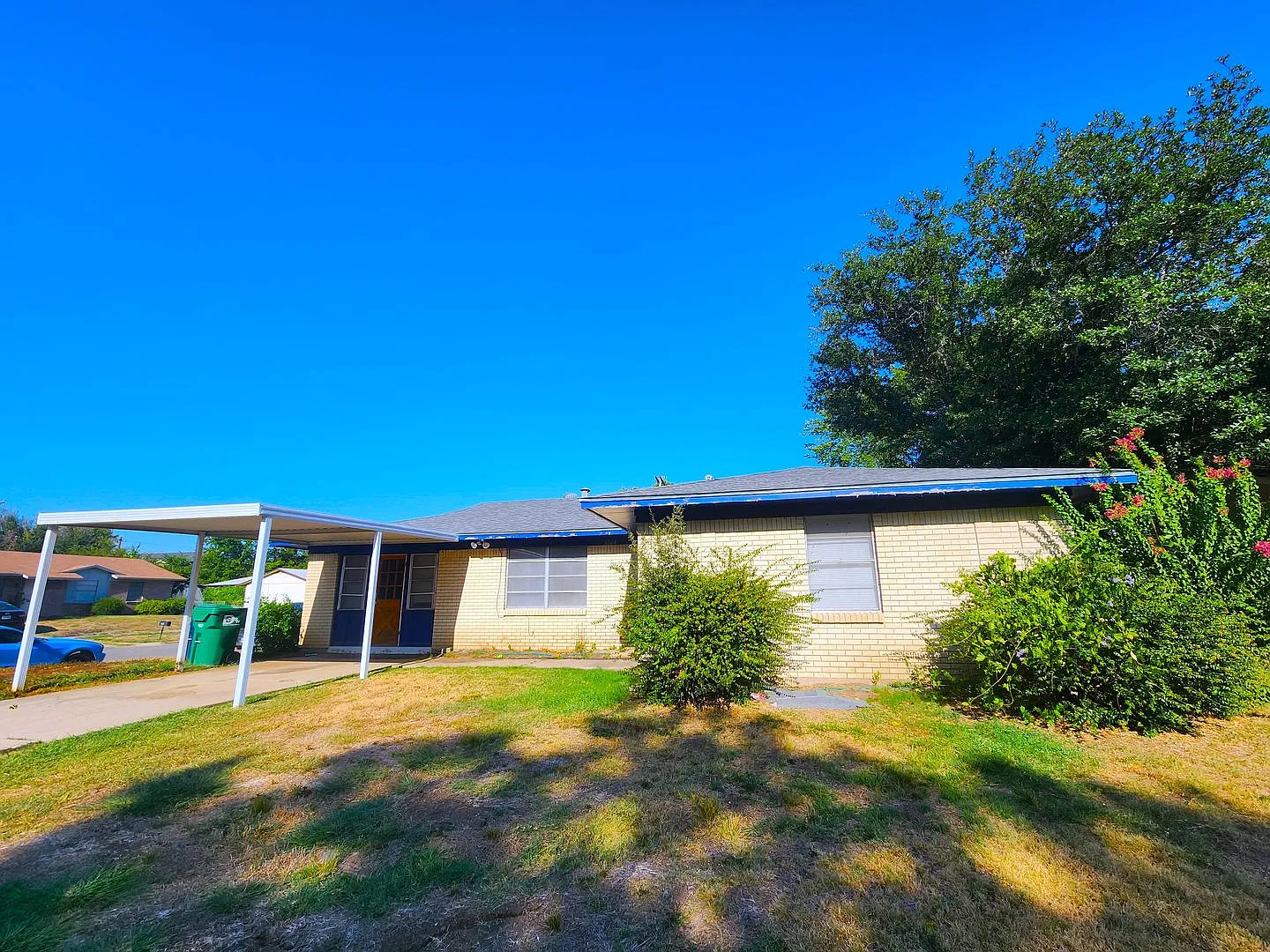 3604 Valley View Rd. — Photo 2