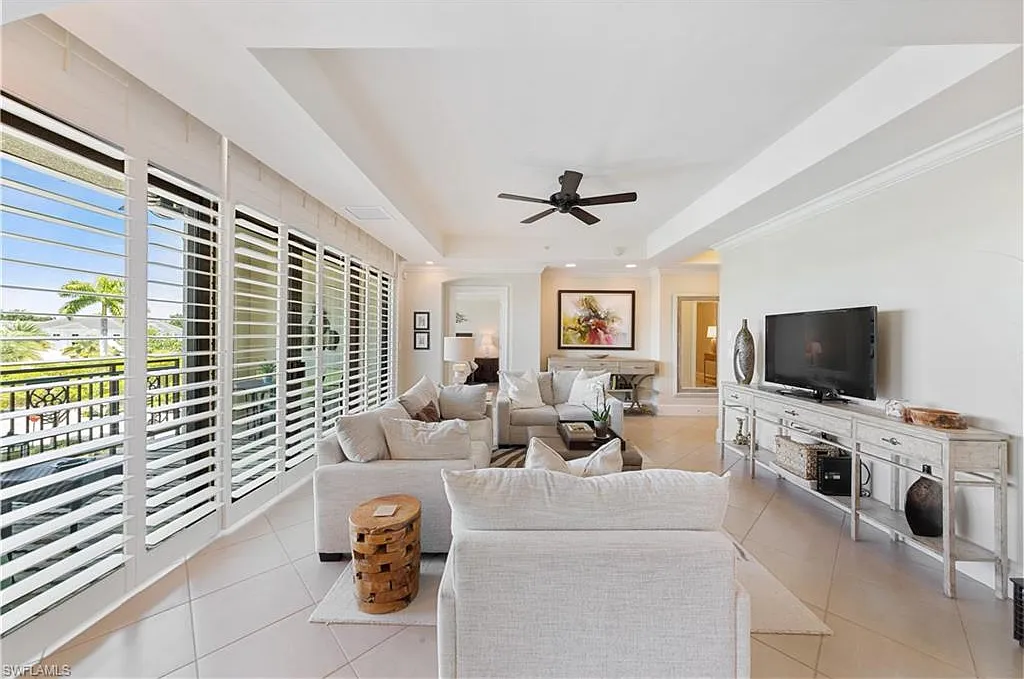 1 bed, 1.5 bath, 1484 sqft, $5,000 — Photo 3