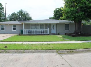 1905 Leroy Dr, Pasadena, TX 77502