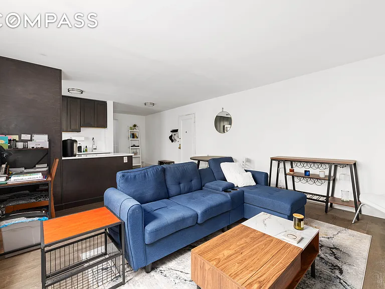 2420 Morris Ave #1I — Photo 3