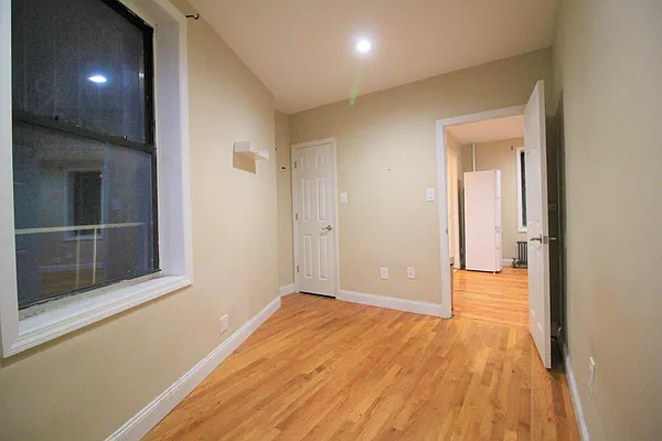 Rented by OCTAN REALTY MANAGEMENT LLC | media 40