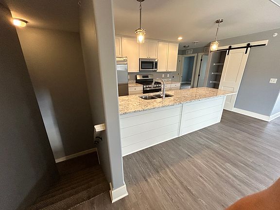 4th image of 3024 Shanes Way