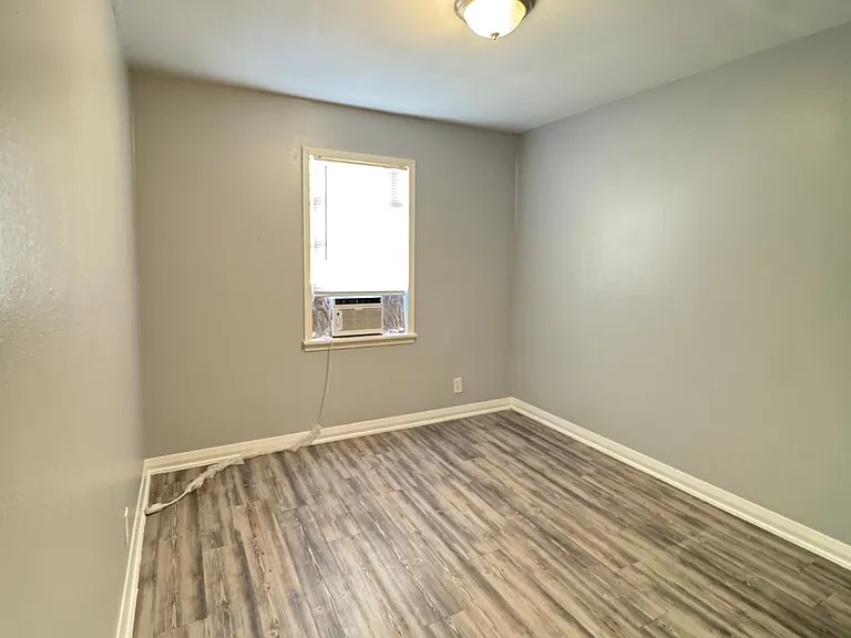 3270 Christopher St — Photo 5