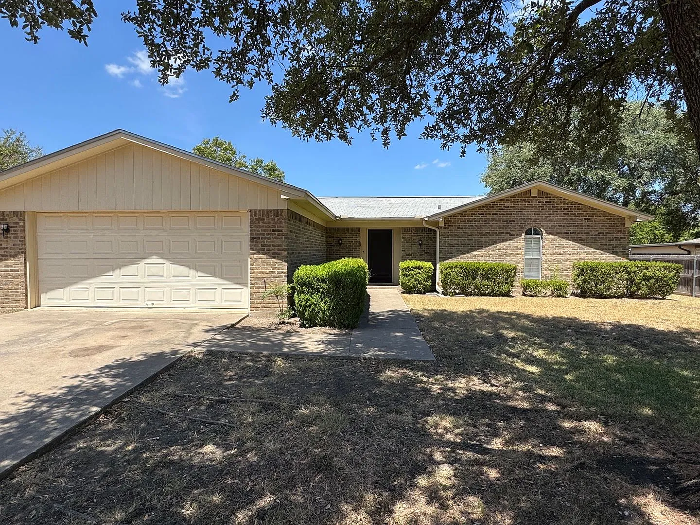 Updated 3 Bedroom in Midway ISD — Photo 1
