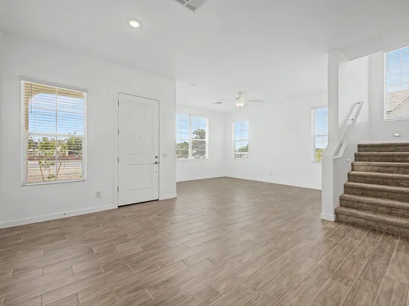 8232 E University Dr, Mesa, AZ