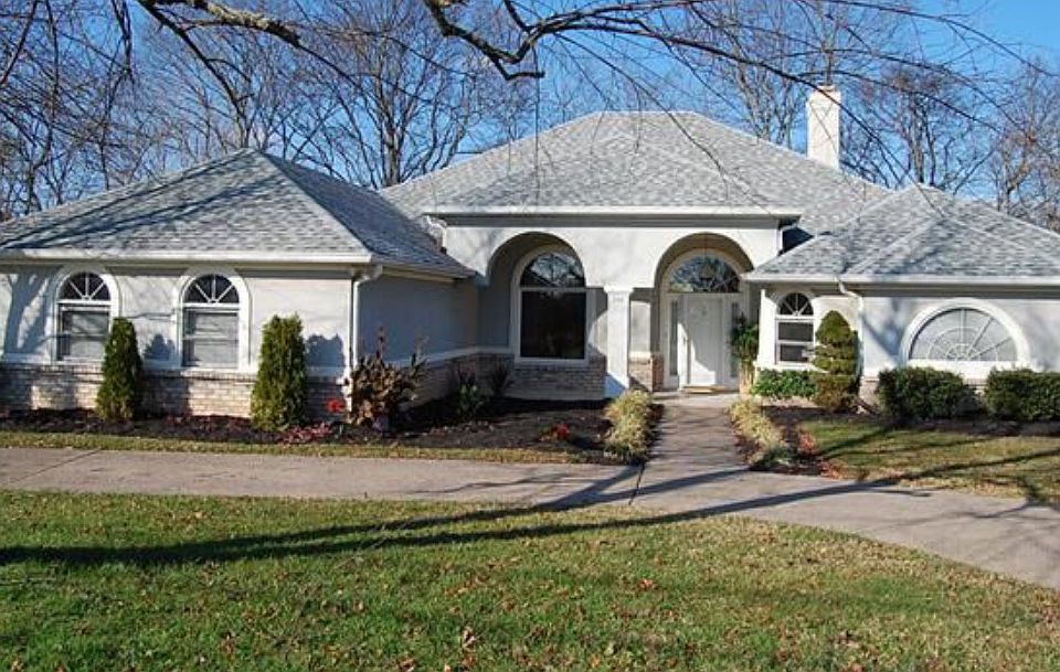 1st image of 140 Stonehouse Dr
