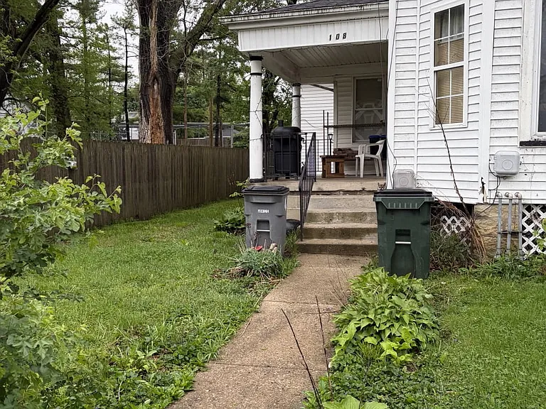 108 Drury Ln — Photo 15