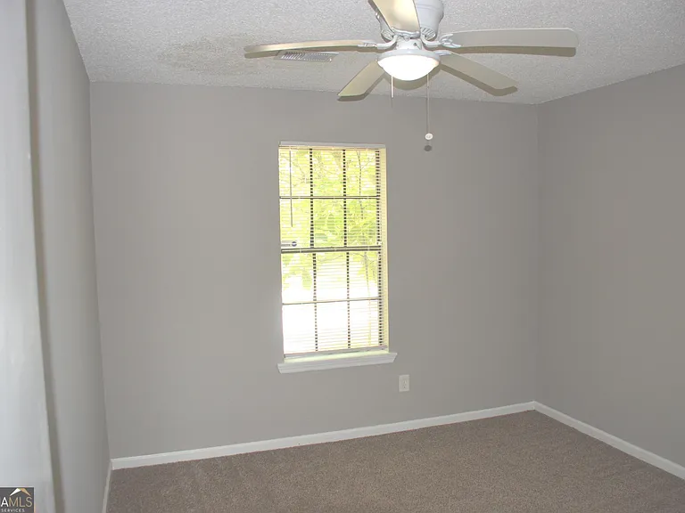 4952 Isle Royal Ct — Photo 8