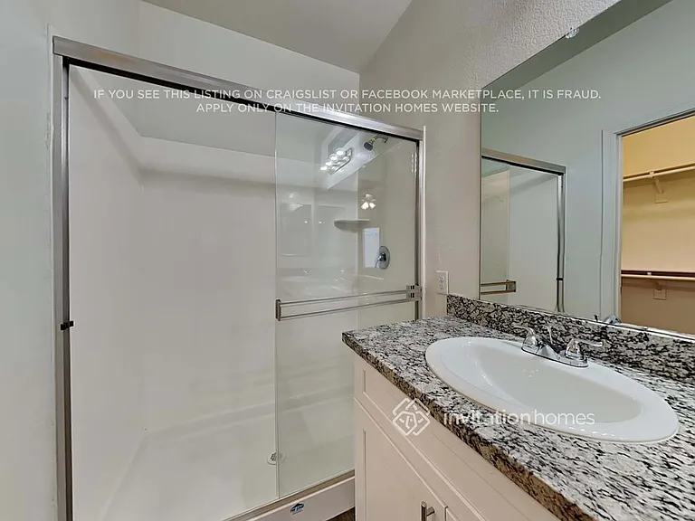 12938 W Clarendon Ave — Photo 15