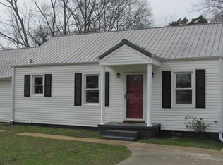 706 Forrest Rd, Fort Oglethorpe, GA 30742