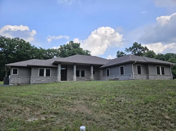 18170 Ibeam Rd, Sparta, WI 54656