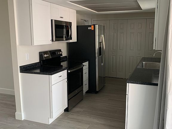 5th image of 3620 Placid View Dr
