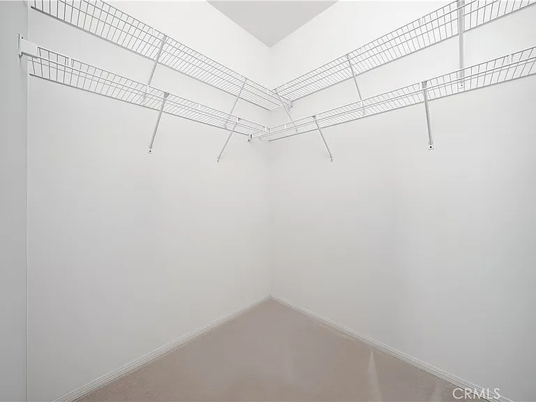 45277 Chateau Ct — Photo 37