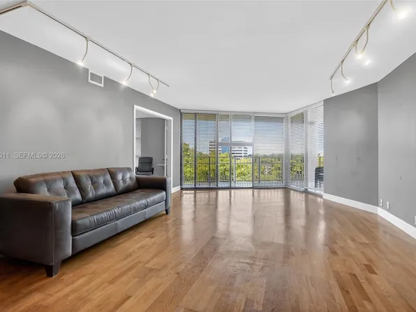 2000 Towerside Ter APT 709, Miami, FL 33138