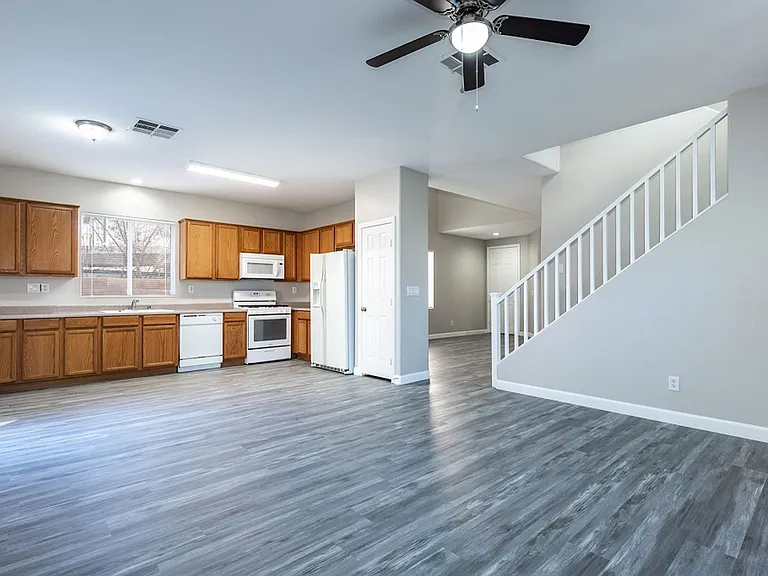 7019 Azure Beach St — Photo 27