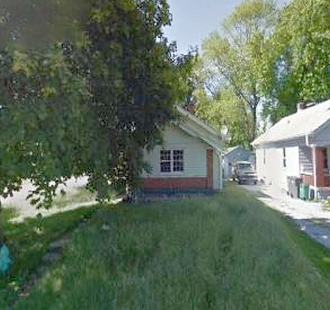 2nd image of 202 E Berwyn St