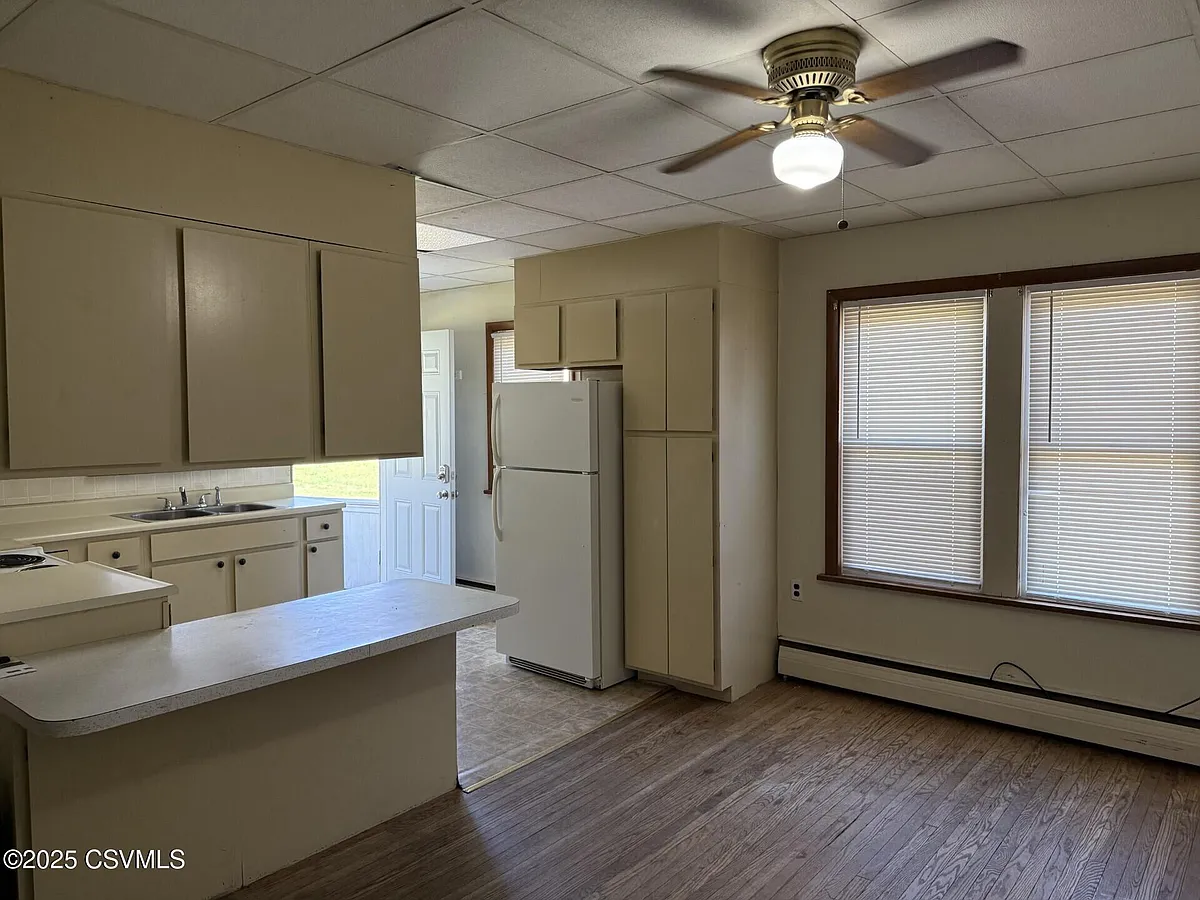 Building Photo - 332 Fair St #B