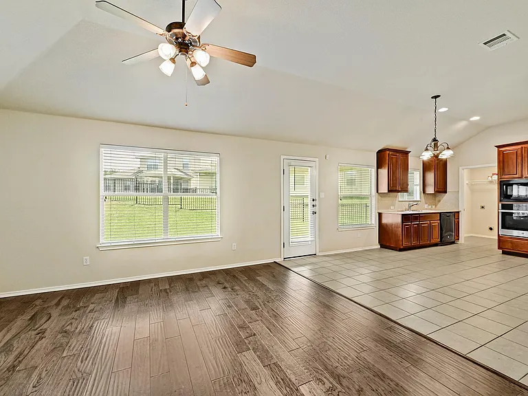 49 White Magnolia Cir — Photo 8