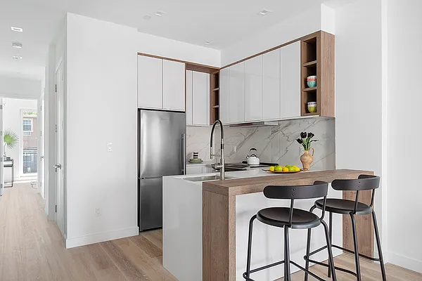 Sold by Compass | media 5