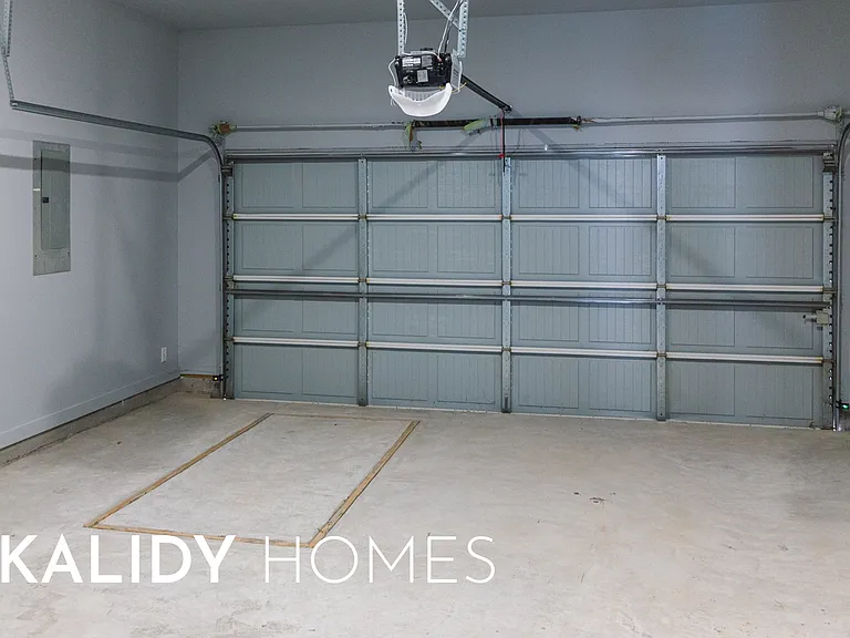 504 Remington Ave — Photo 32