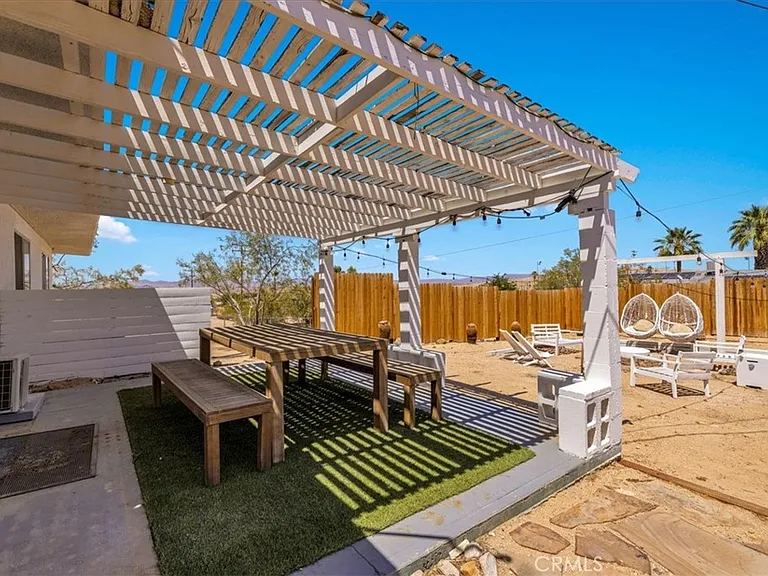 5749 Halsey Ave — Photo 32