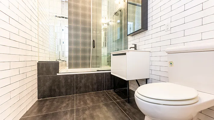 Rented by Nooklyn NYC LLC | media 37