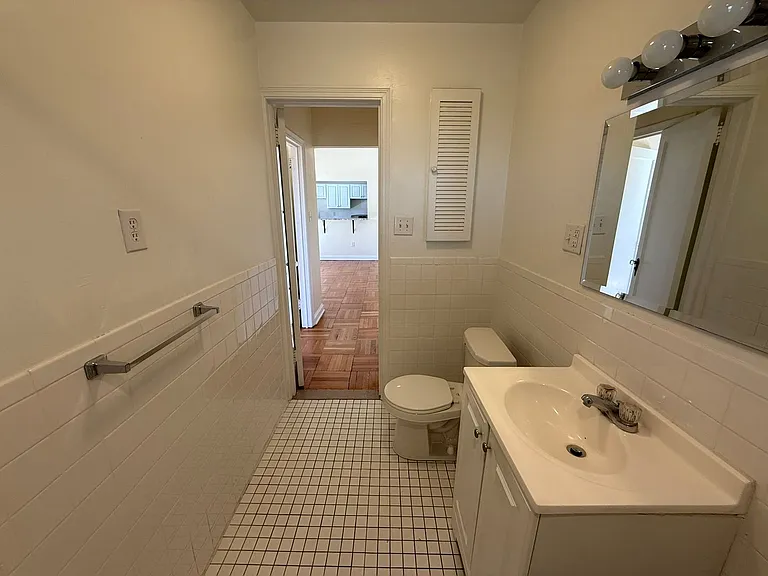 The Royal York Apartments — Photo 44