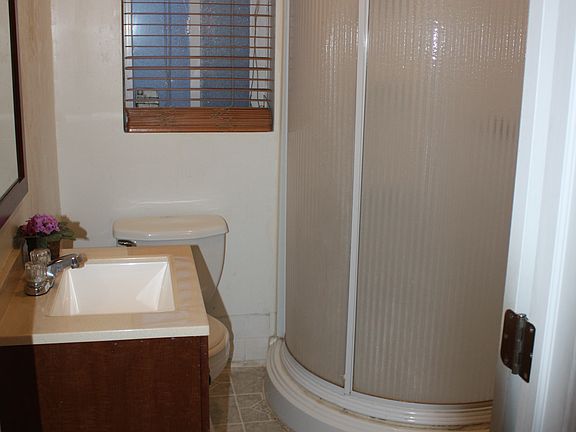 5th image of 167 E Suncrest Ave