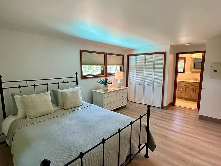 2127 Highland Ave — Photo 10