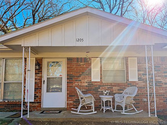 4th image of 1205 Jay Ln