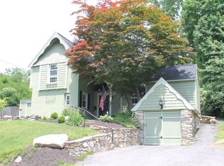 32 Baxter St, Worcester, MA 01602