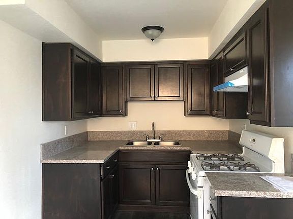 4th image of 3212 W 60th St APT 1