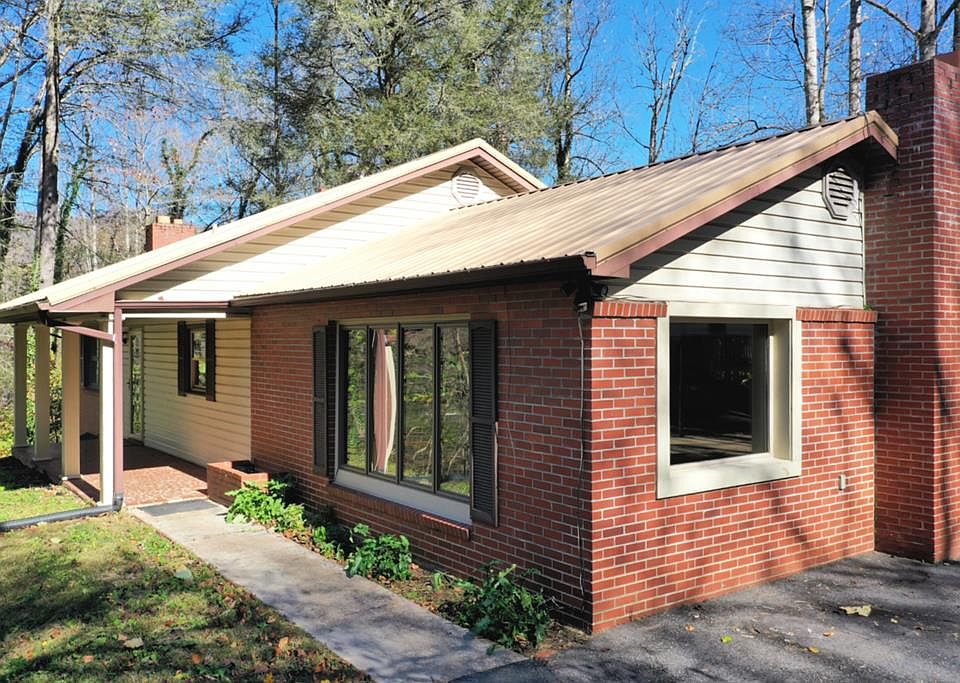 1st image of 597 Savannah Dr