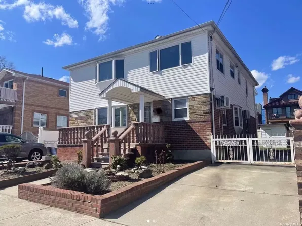 20029 45th Rd, Bayside, NY 11361