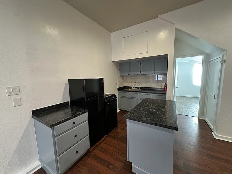 12161 Magnolia St #D — Photo 6
