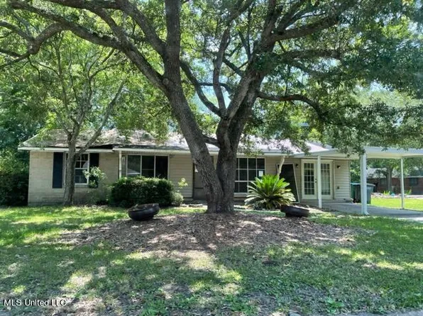 5006 Hastings Ave, Pascagoula, MS 39581