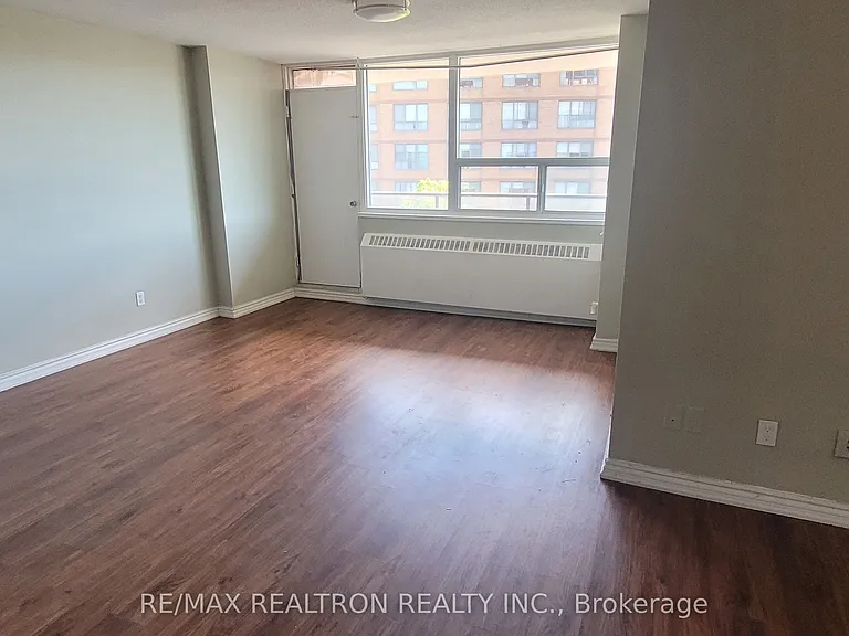 180 Markham Rd #504 — Photo 24