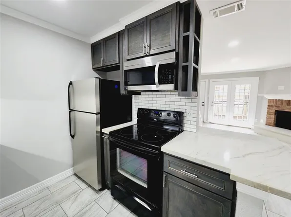 7402 Alabonson Rd Unit 301, Houston, TX 77088