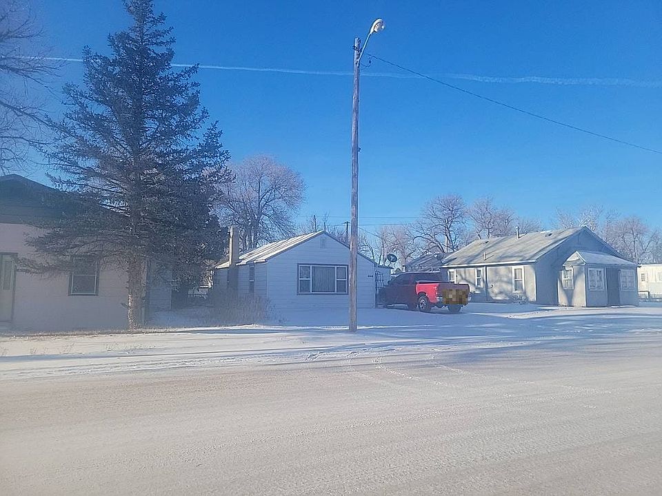 809 Pine St, Upton, WY 82730 Zillow