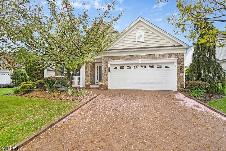 1st image of 392 Windfall Ln