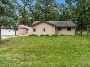 6127 Oak Dr, Byron, IL 61010