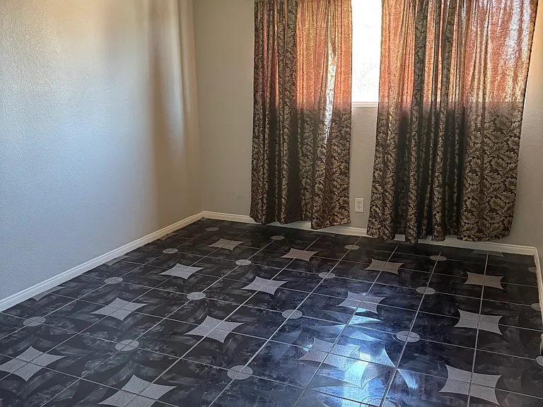 4483 Vegas Valley Dr — Photo 8