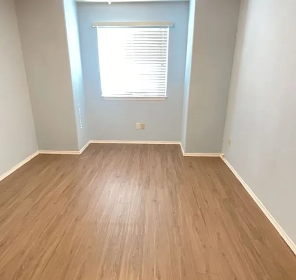 2503 E M Ave — Photo 22
