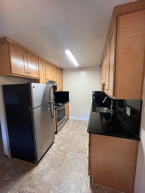 1st image of 540 University Dr