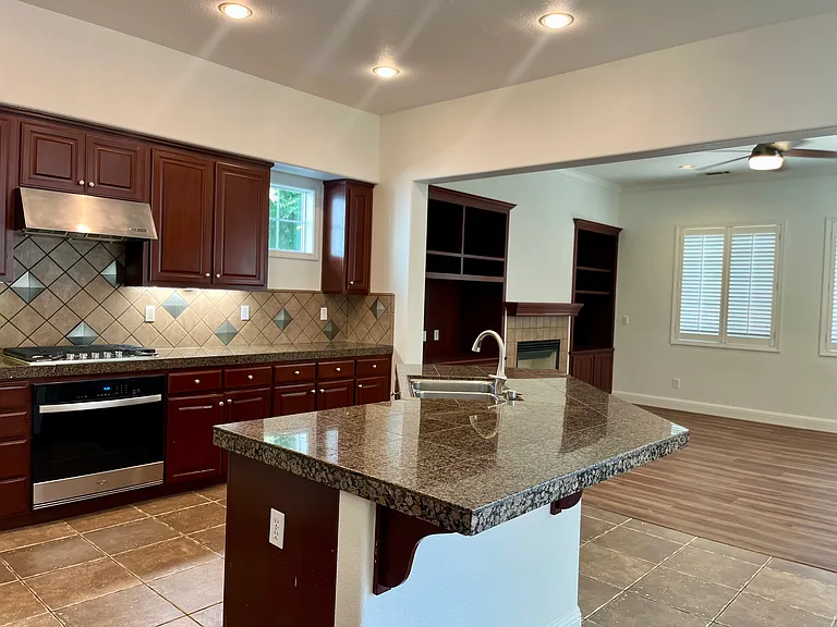 1679 Whispering Wind Dr — Photo 22