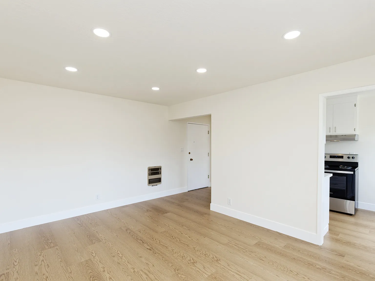 206 Chumalia St — Photo 4