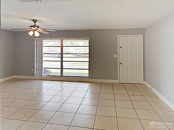 3rd image of 2101 NW 73rd Ave